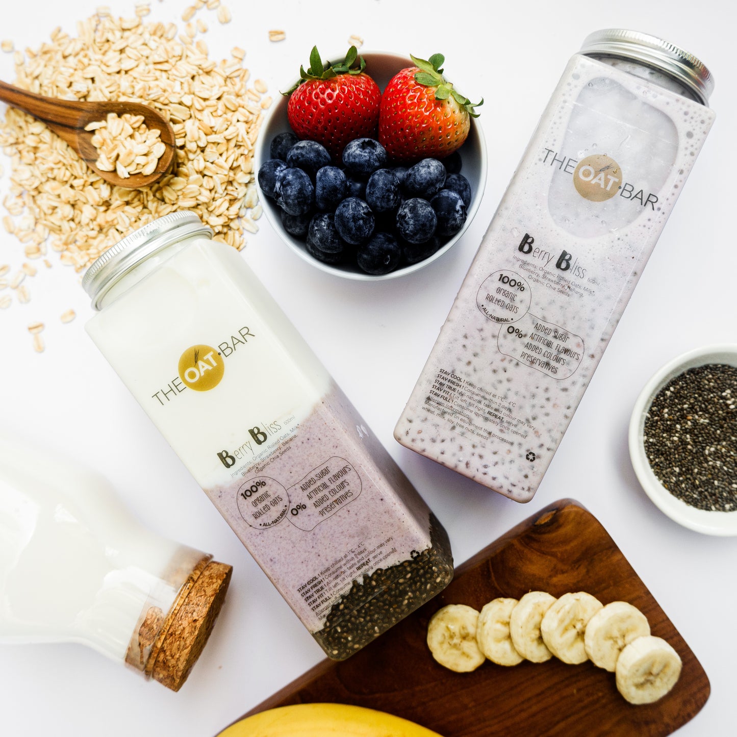 Berry Bliss by THEOAT.BAR made of 100% Organic Rolled Oats, All-Natural Ingredients, 0% Junk